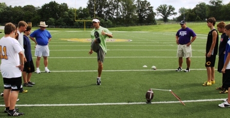 Former Tennessee Kicker James Wilhoit Demonstrates Proper Footwork in Kicking
